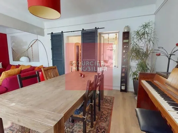 Maison 7 pièces 166 m²