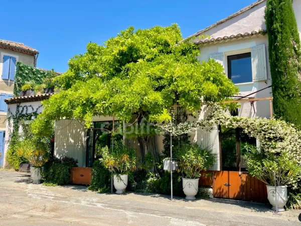 Maison 6 pièces 250 m²