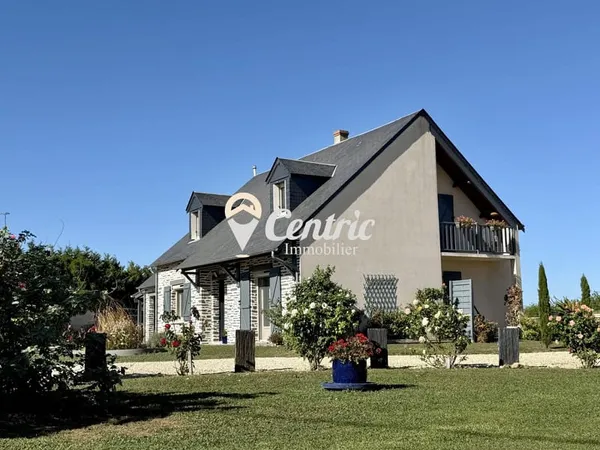 Maison contemporaine à vendre à Thouars — 4 chambres et terr
