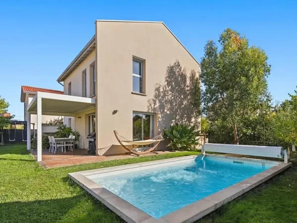 SAINT-GENIS-LES-OLLIÈRES - MAISON INDIVIDUELLE DE 110 M²
