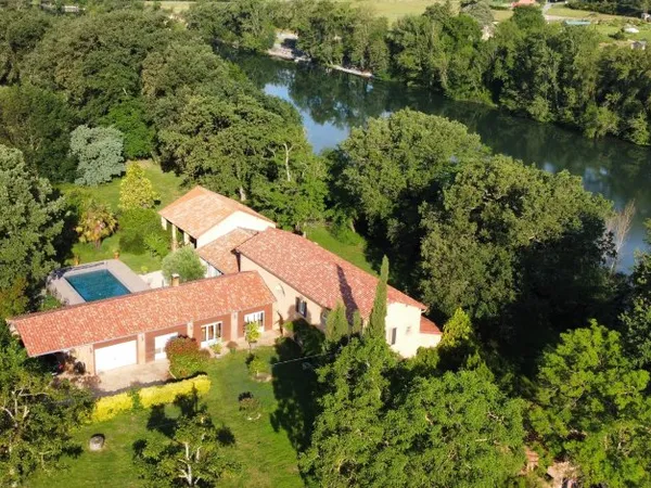 Maison au bord du Tarn