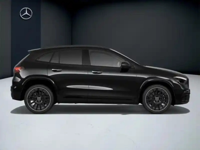 Mercedes Gla 200 d amg line — photo 6