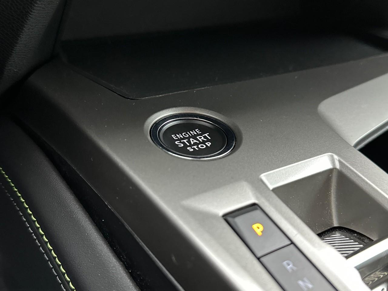 Peugeot 408 hybrid 145 e-dcs6 gt — photo 28