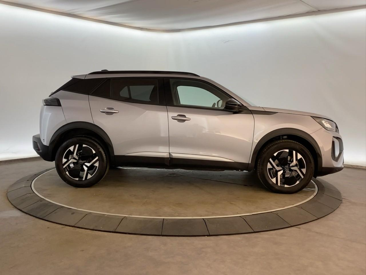 Peugeot 2008 hybrid 145 ch e-dcs6 allure — photo 4