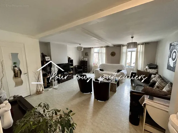 Appartement 9 pièces 252 m²