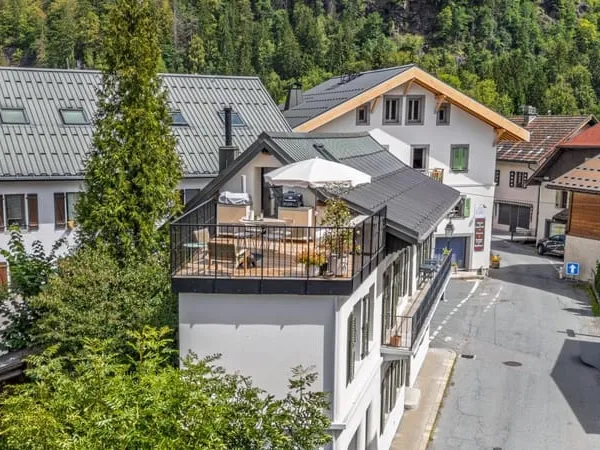 Maison de village de 4 chambres rénovée par un architecte à Servoz, dans la vallée de Chamonix, avec