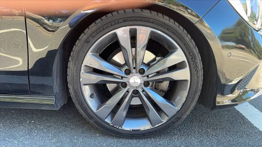 Mercedes Classe CLA Shooting Brake 220 CDI 177 7G-Tronic - Sensation – 2016 – 141934 km – Diesel – Boîte Automatique — photo 12