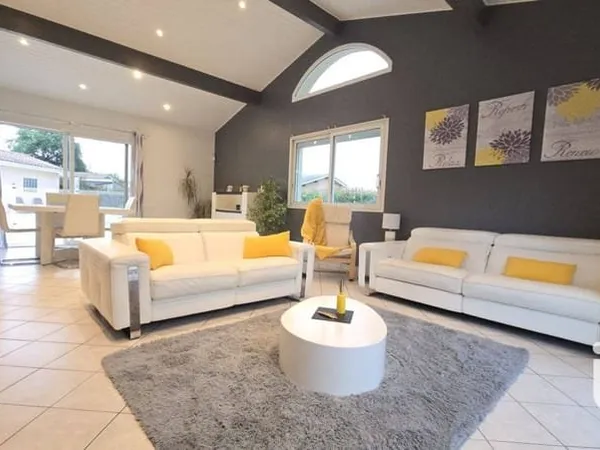 Maison de plain-pied 7 pièces 172 m²