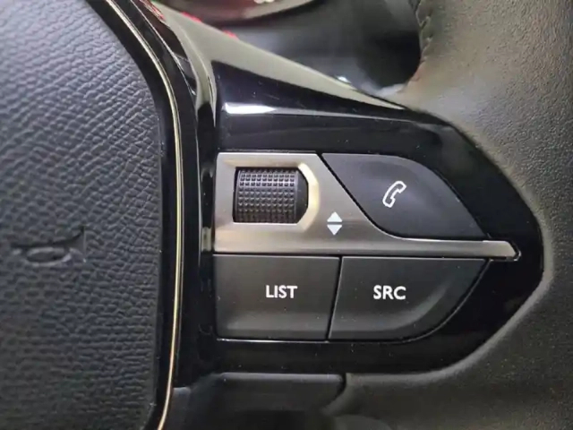 Peugeot 208 puretech 100 s&amp;s bvm6 — photo 30