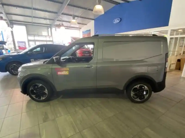 Ford Transit Courier fourgonnette 1.0 ecoboost 125ch active dct7 — photo 20