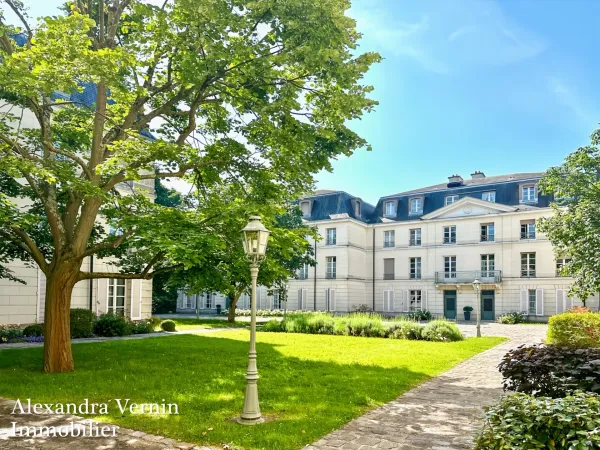 Appartement trois chambres résidence de standing quartier recherché