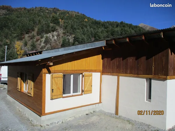 Chalet + maison de montagne à vendre