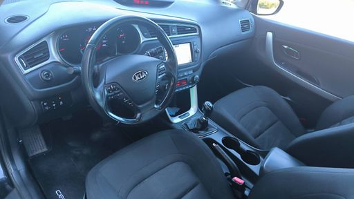 Kia Ceed 1.0 T-GDi 120 - Active – 2018 – 114371 km – Essence – Boîte Manuelle — photo 13