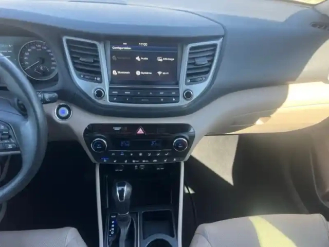 Hyundai Tucson 1.7 crdi 141 dct-7 executive — photo 9