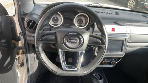 Microcar M-GO 0.5 8 BVA - Blanc – 2024 – 12575 km – Diesel – Boîte Automatique — photo 27