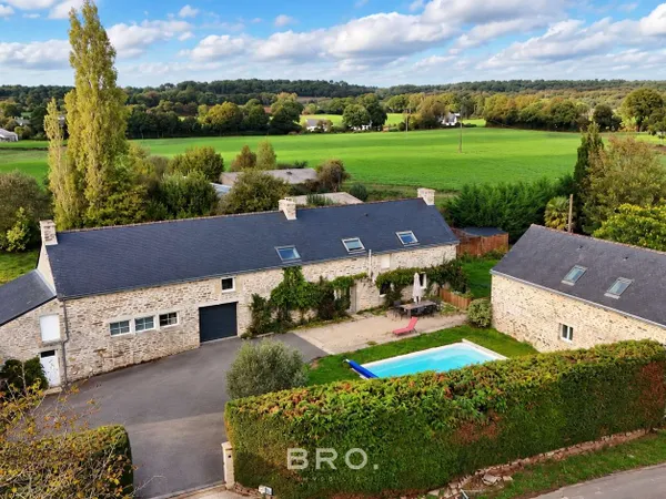 Maison 9 pièces 250 m²