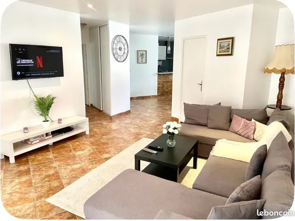Appartement meublé 3 pièces 89 mètre carré Viry Châtillon