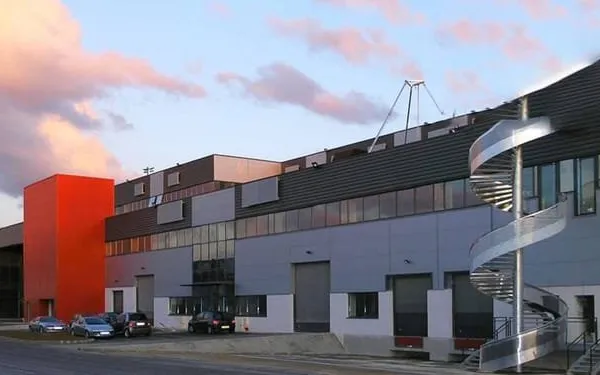 Entrepôt 1472 m²