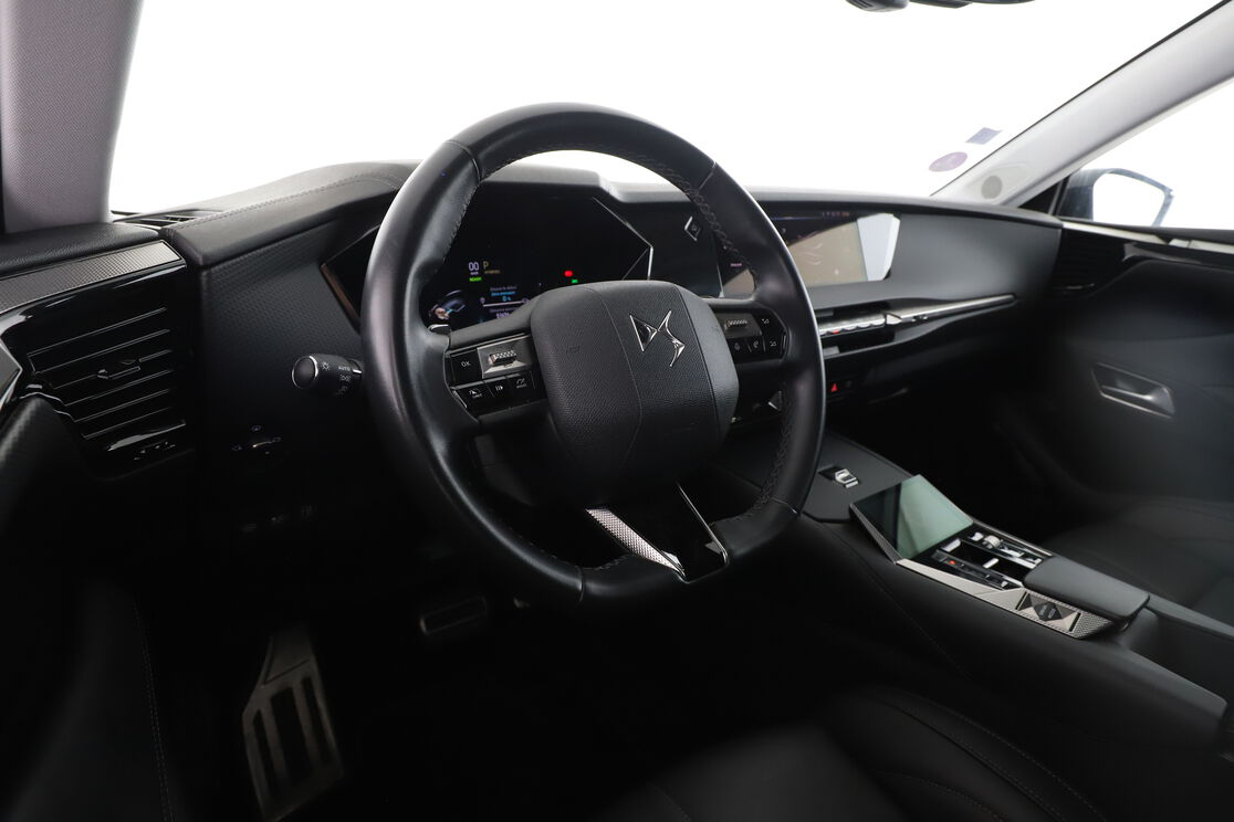 DS Automobiles DS4 1.6 E-Tense Hybride Rivoli EAT8 — photo 10