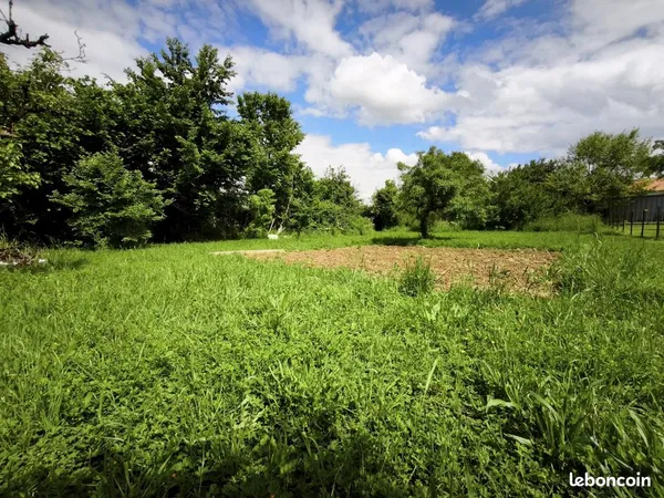 Terrain 825 m² Coulombiers