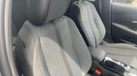 Peugeot 208 1.2 Hybrid 145ch Allure e-DCS6 — photo 15