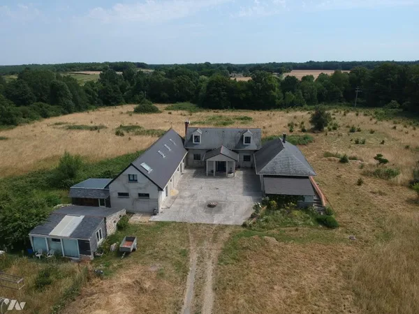 Maison 5 pièces 284 m²