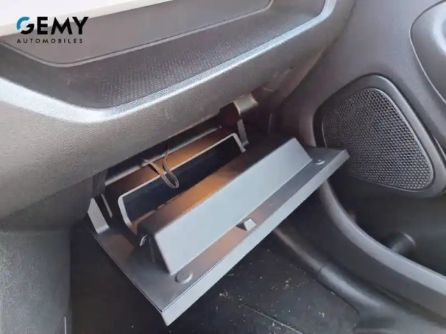 Renault Zoé zoe r110 - my22 — photo 21