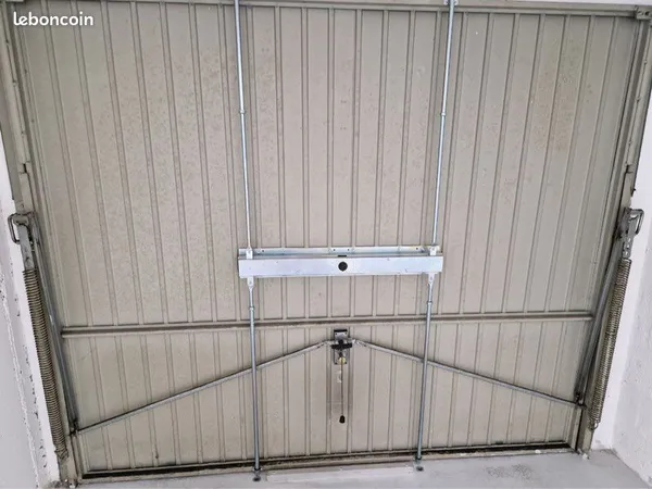 Stationnement Location Échirolles   100€