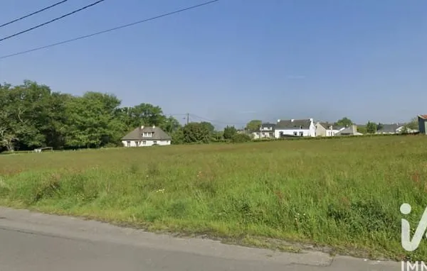 Terrain 615 m²