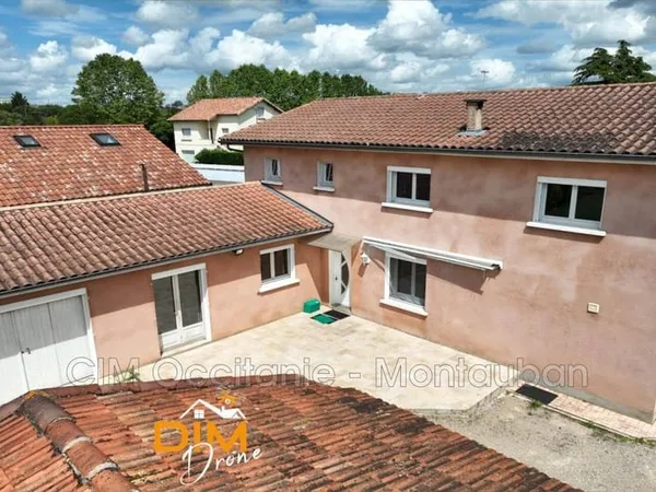 Maison de plain-pied 8 pièces 153 m²