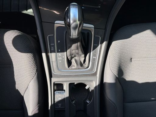 Volkswagen Golf 1.6 TDI 115 DSG7 - Confortline Business – 2018 – 152169 km – Diesel – Boîte Automatique