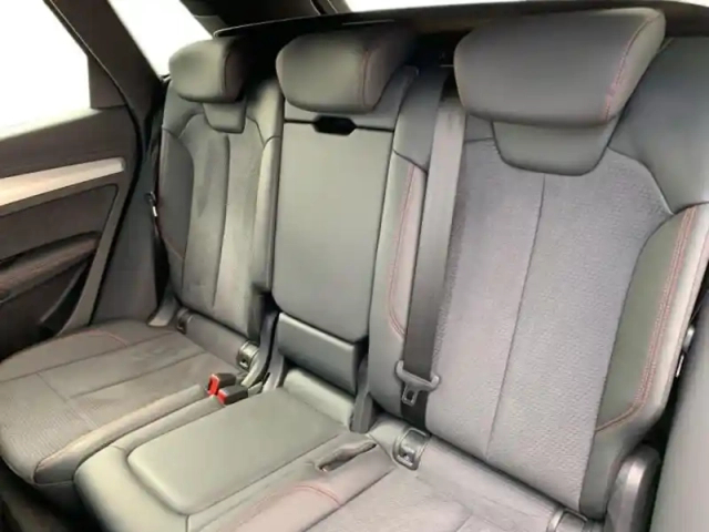 Audi Q5 50 tfsi e 299ch s line quattro s tronic 7 — photo 8
