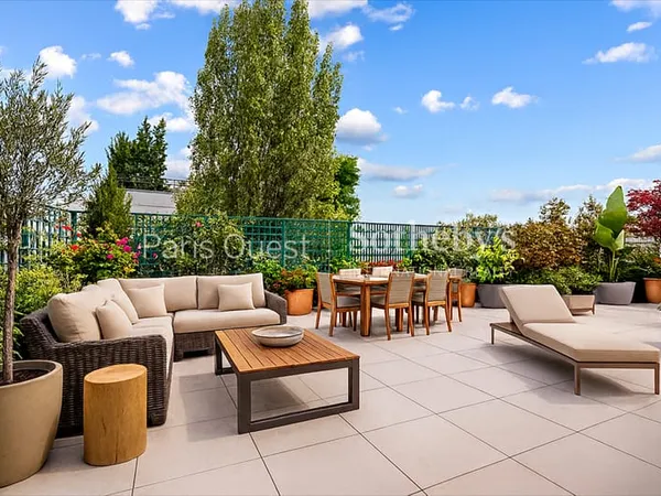 Appartement 6 pièces 147 m²