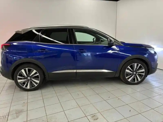 Peugeot 3008 hybrid 225ch gt line e-eat8 10cv — photo 6