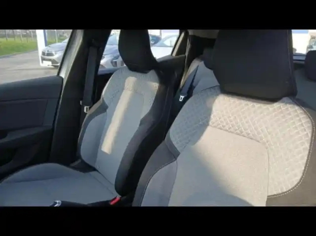 Renault Clio 1.0 tce 90ch evolution - 24 — photo 3
