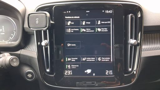 Volvo XC40 1.5 T5 Recharge 180 + 82ch DCT7 - R-Design – 2022 – 82500 km – Hybride rechargeable – Boîte Automatique — photo 26