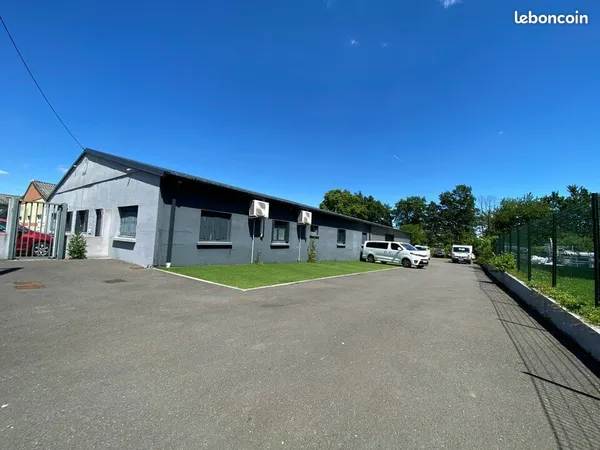 LOCAL D'ACTIVITE 372 m² RENNES