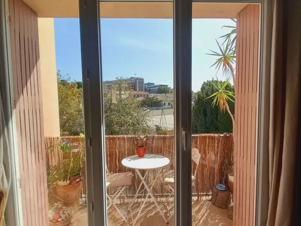 Appartement au Mourillon très lumineux vue dégagée