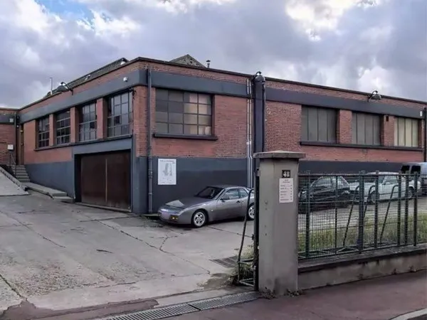 Garage automobile à Nanterre 9200
