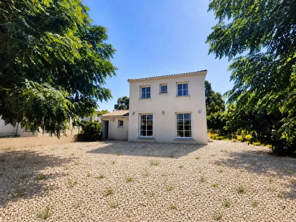 Villa 4 pièces 106 m²