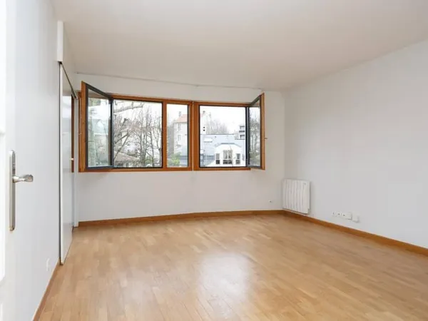 Studio 1 pièce 33 m²