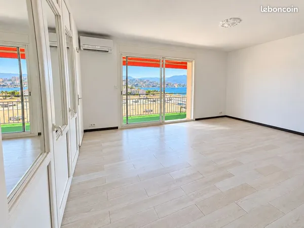Ajaccio T4 rénové, terrasse et vue mer