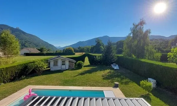 Chambéry sur les Hauteurs de Vimines Maison contemporaine