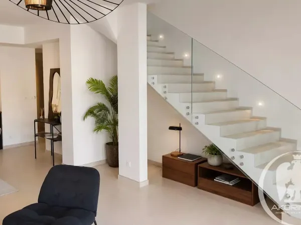 Appartement 4 pièces lumineux à Saint-Laurent-du-Var