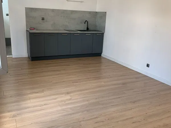 Location 2 pieces non meuble