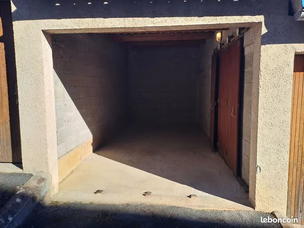 Location box / garage