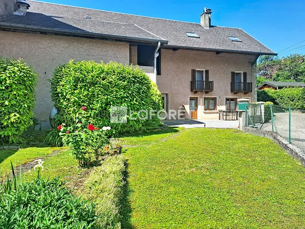 Maison 9 pièces 180 m²