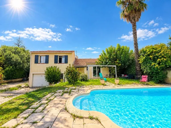 13400 AUBAGNE - Villa familiale type 6 de 111m2 avec piscine