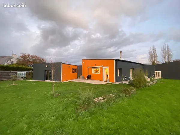 Local d'activite avec maison