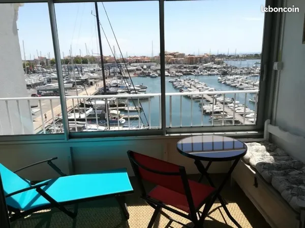 Bel appartement, vue Port dans une résidence prisée